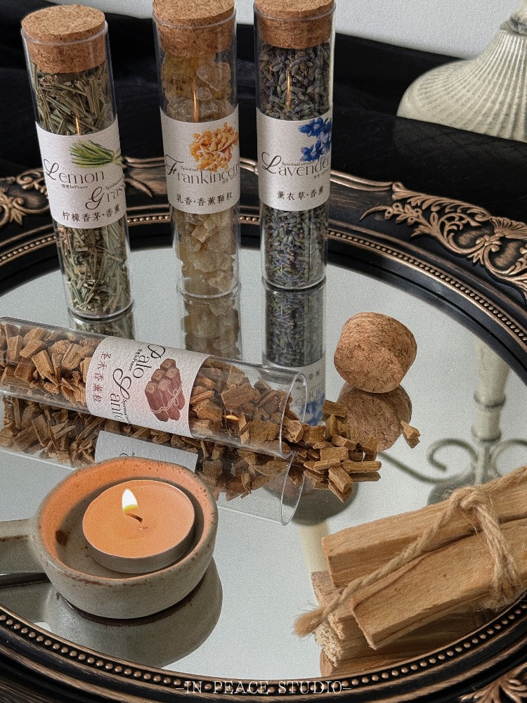 In Home Fragrance Products - Naturalne zioła, rośliny, prażone kadzidła, szałwia,