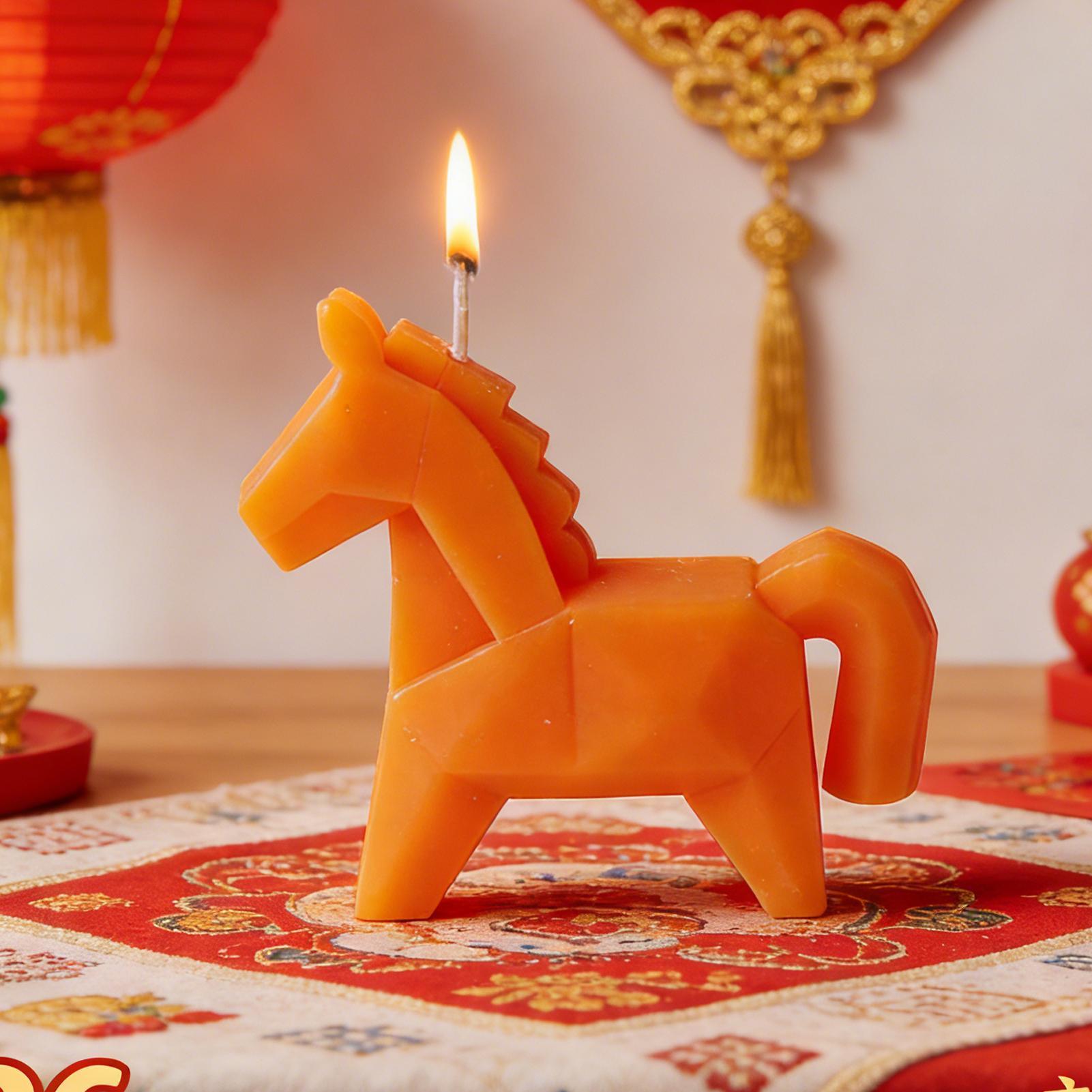 Beeswax Taper Candle - Świeca zapachowa w kształcie konia, tradycyjna,