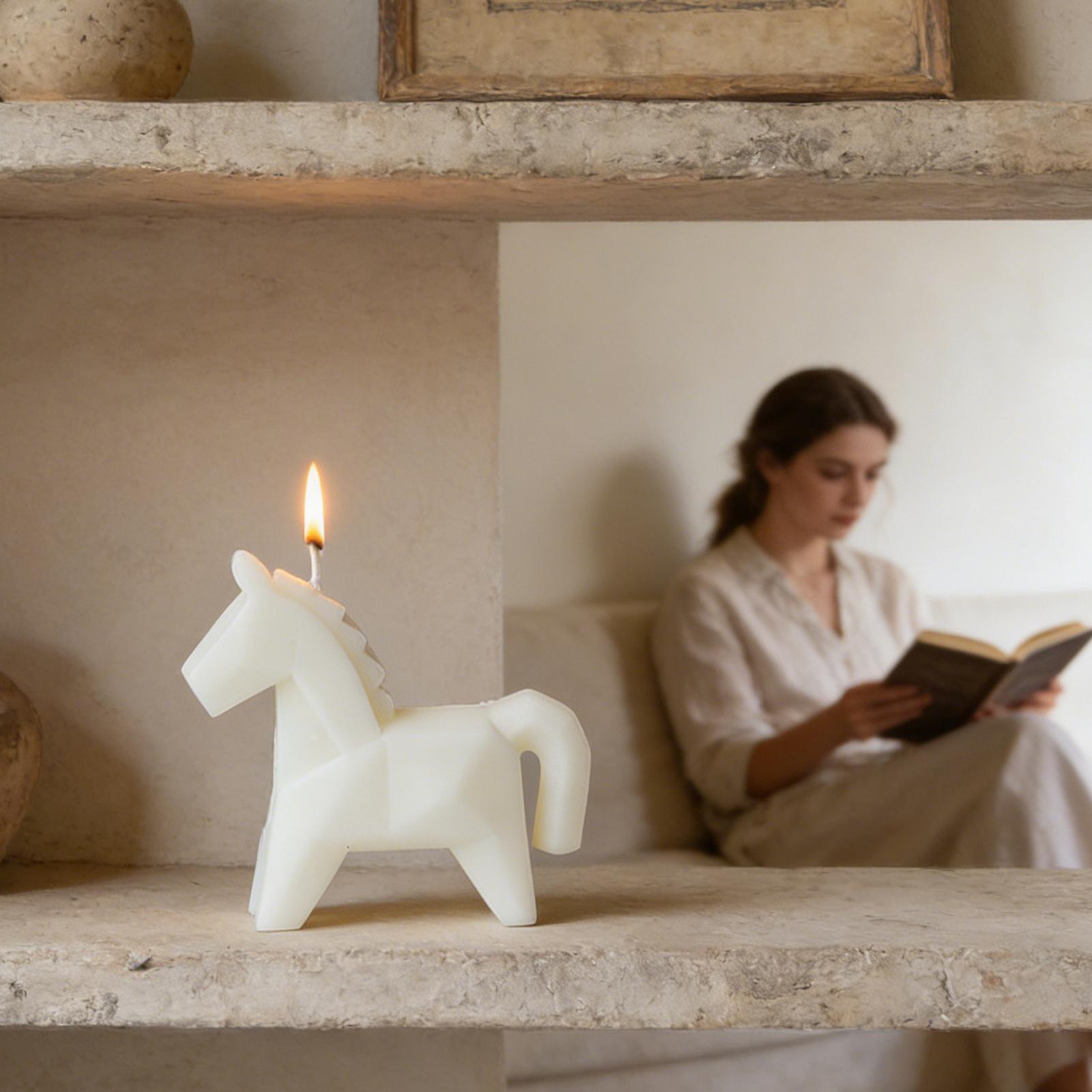 Świeca zapachowa w kształcie k – Beeswax Taper Candle recenzja i cena