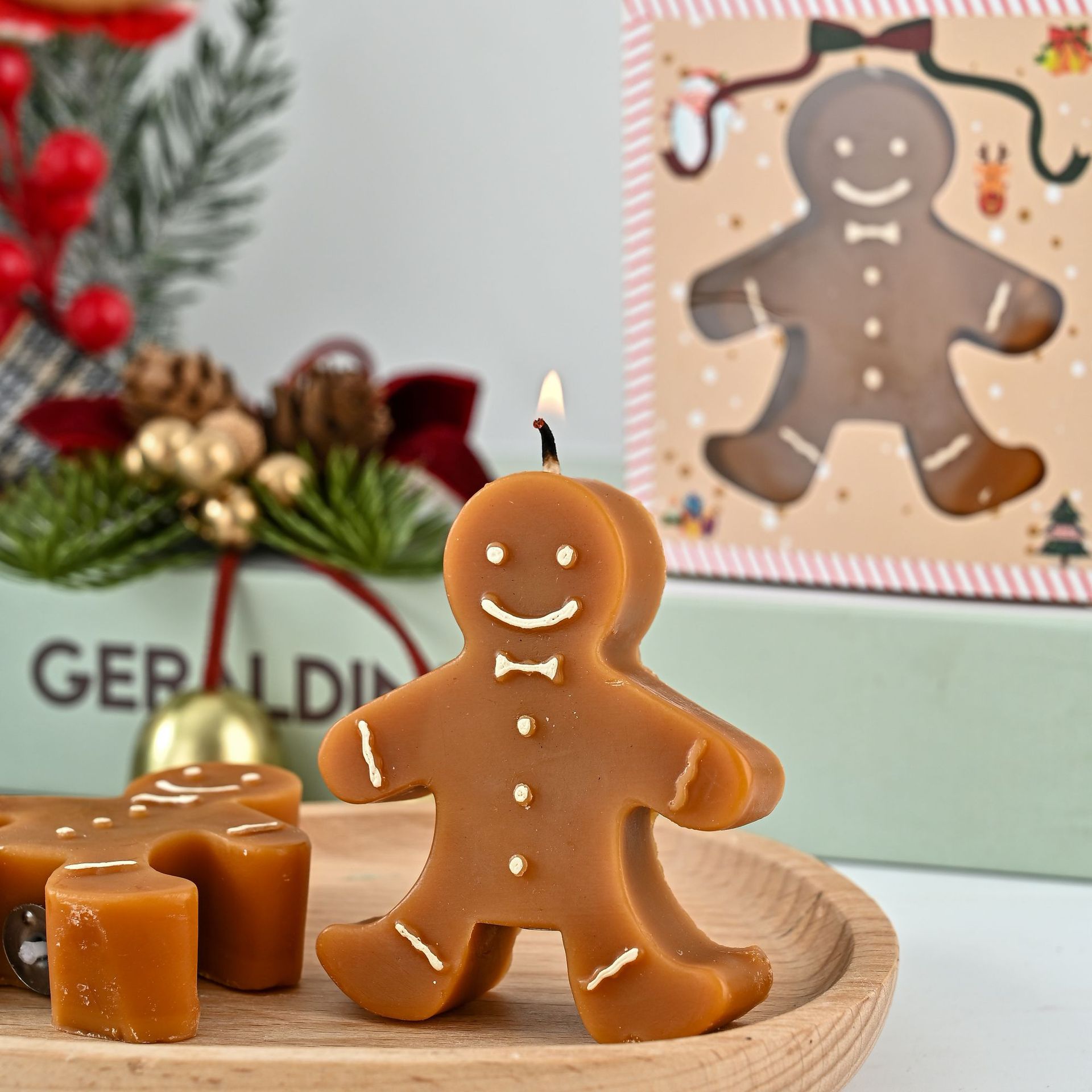 Świąteczna świeca aromaterapeu – Home Fragrance Gingerbread recenzja i cena